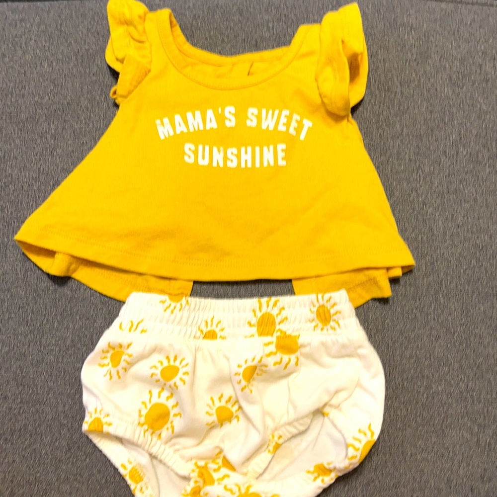 GRAYSON Mini “Mamas Sweet Sunshine” baby girl newborn size outfit set.